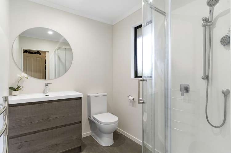 319c Royal Road Massey_8