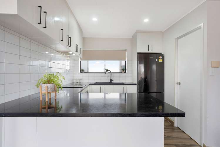 2/10 Charisma Place Randwick Park_8