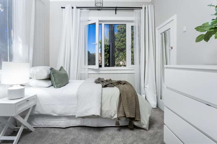313 Royal Road Massey_16