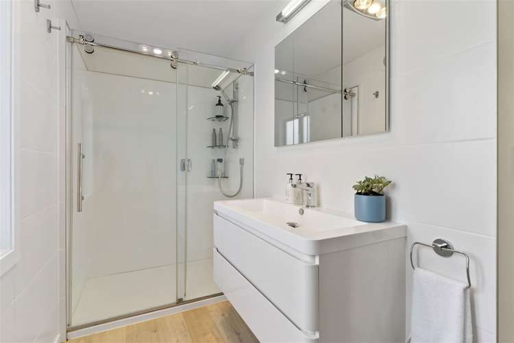 2/22 Church Street Northcote Point_10