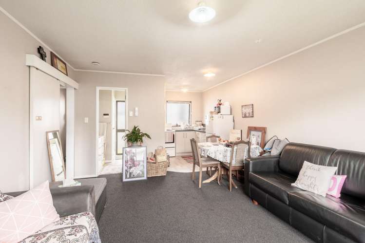 9 Ruihi Street Victoria_9
