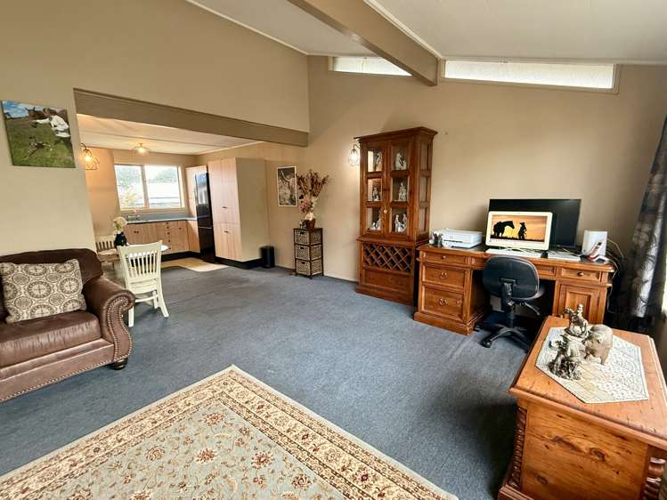 2/64 Hensley Street Gladstone_15