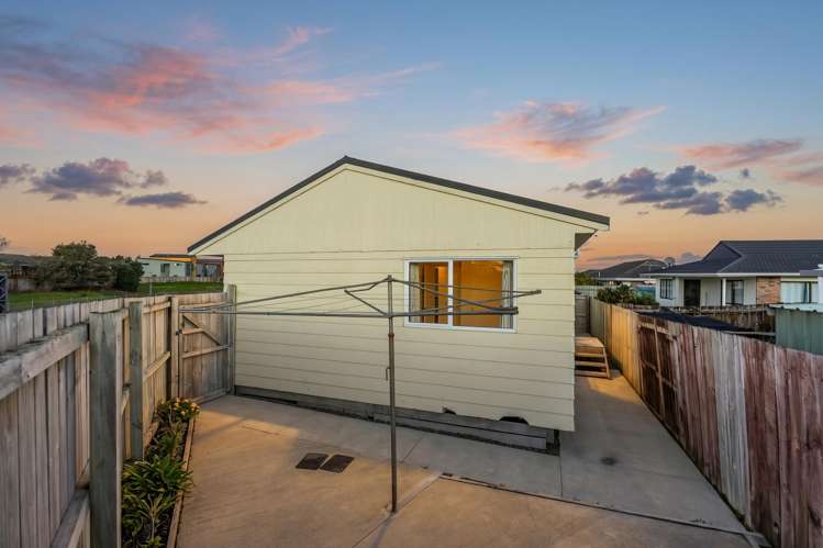 12A Sturges Road Henderson_17