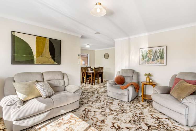 2/13 Menary Street Papakura_7