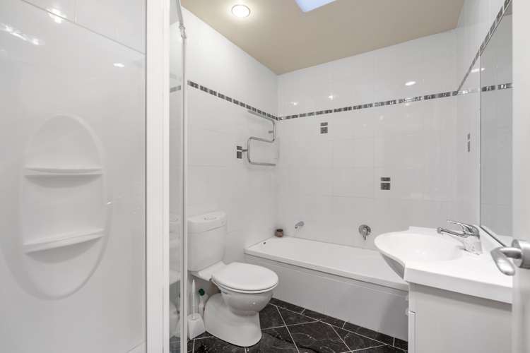 1/23 Mere Road Taupo_8