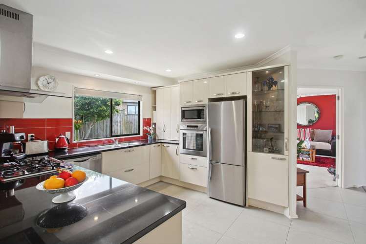 28 Reybert Place Massey_8