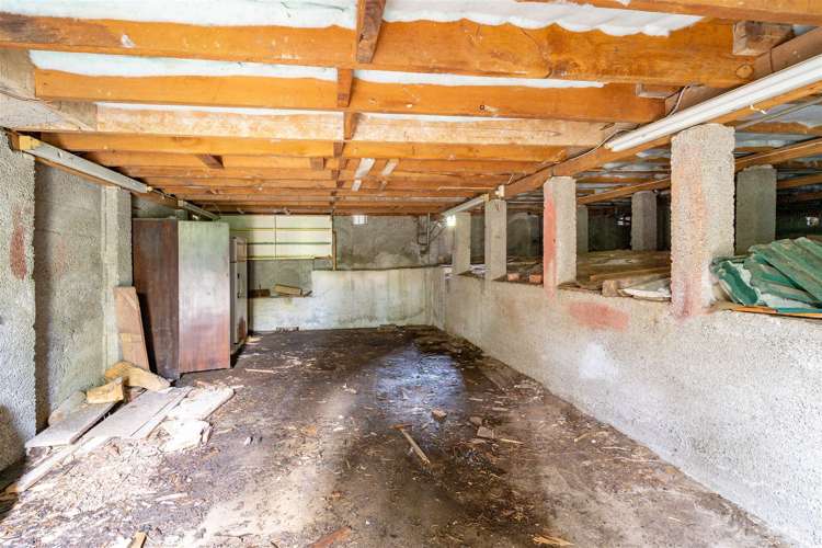 13 Barton Street Brockville_17