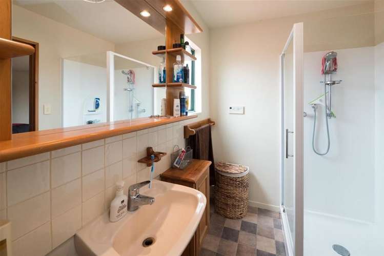 173 South Road Hawera_16