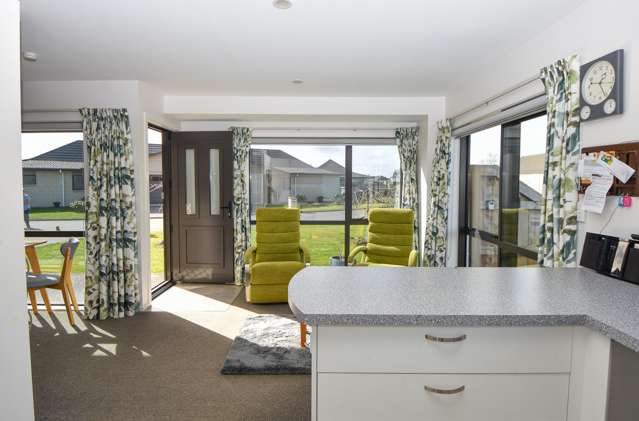 37 Ashmore Park Road Carterton_4