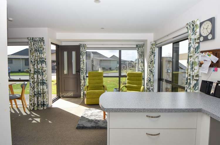 37 Ashmore Park Road Carterton_4