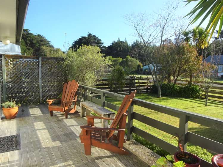 6 Cousins Avenue West Foxton Beach_15