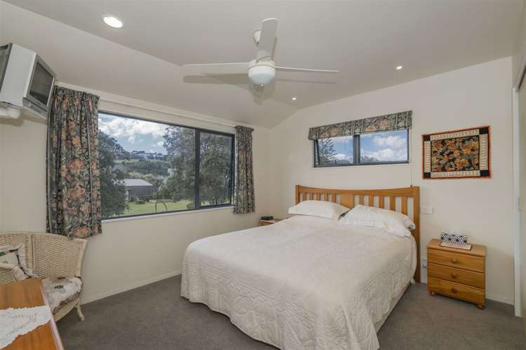 1 Hardy Place Cooks Beach_14