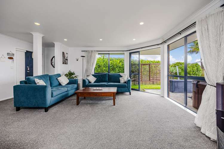 28 Earnslaw Crescent Flat Bush_7