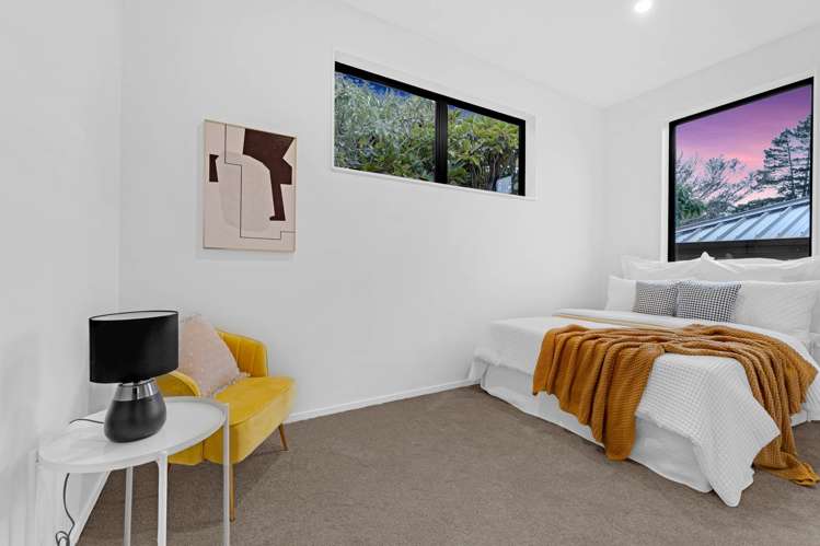 24C Zingaro Place Massey_24