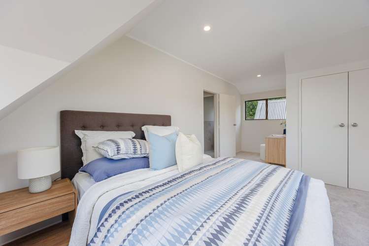 1/12 Shanaway Rise Hillcrest_12