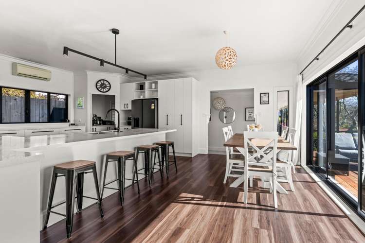 73 James Cook Street Havelock North_5