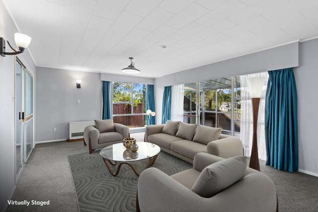 Strong brick home | Mountain views | New carpet