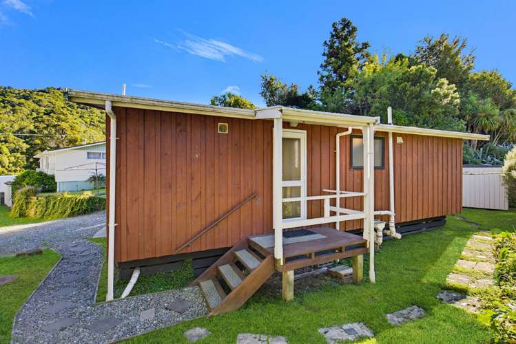 15A Hampden Street Picton_13