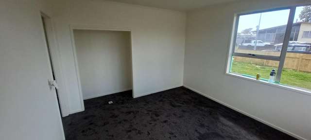 3BR Manurewa Home & A fully self contained unit.