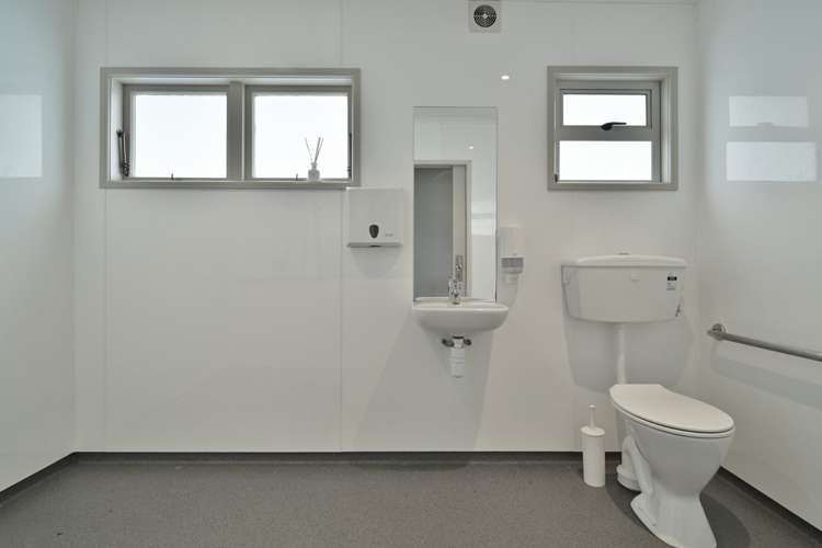 305 King Street South Hastings_11