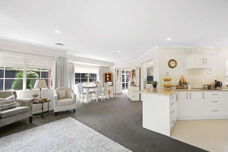 12 Raungawari Drive Huntington_7