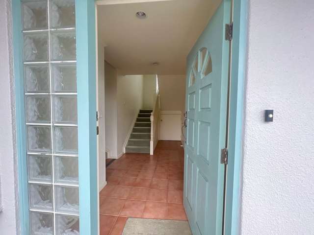 2/7 Belmont Terrace Milford_1