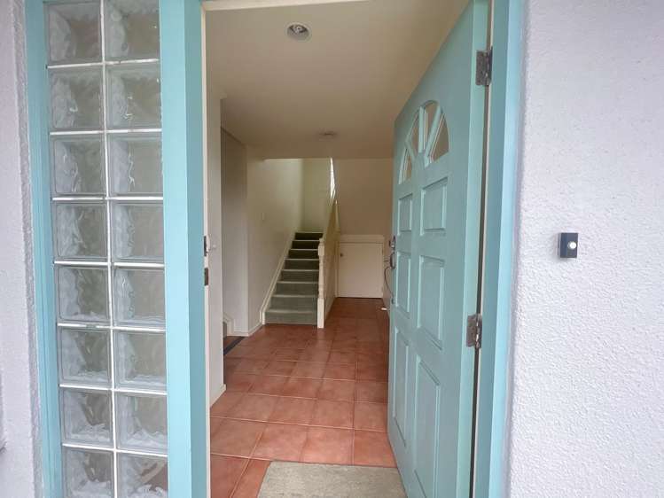 2/7 Belmont Terrace Milford_1