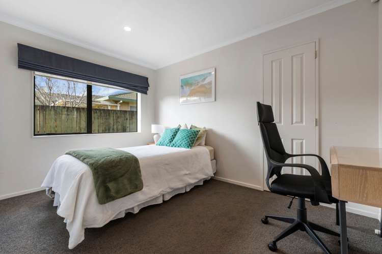 22 Flora Place Wattle Downs_14