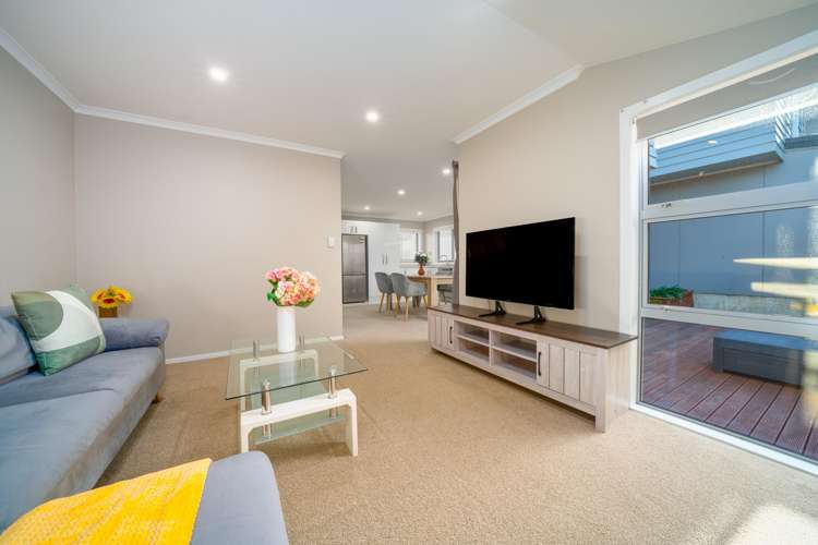 3/113 Moorefield Road Johnsonville_1