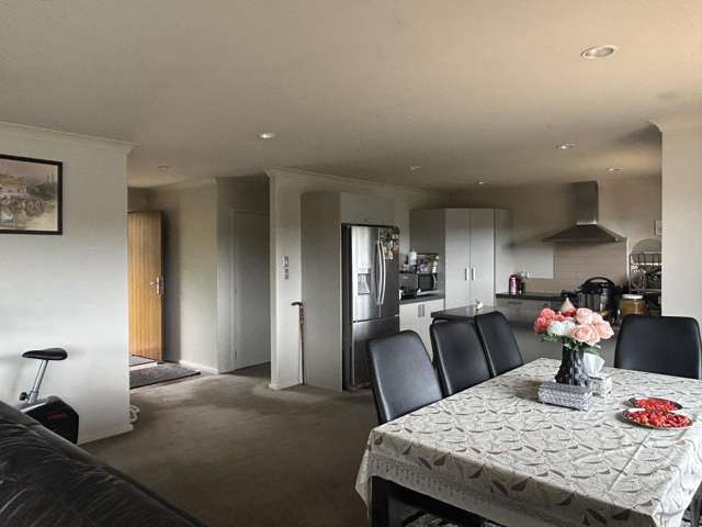 5 Bell Bird Rise 10728_2