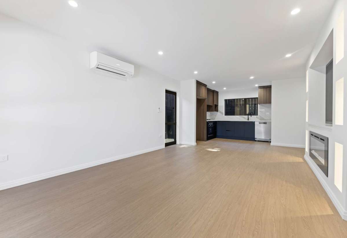 2 & 3/142 Great South Road_2