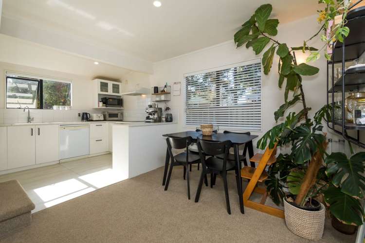 2/86 College Road Northcote_4