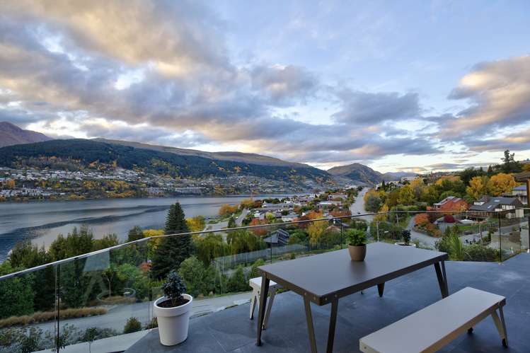 562 Peninsula Road Kelvin Heights_2