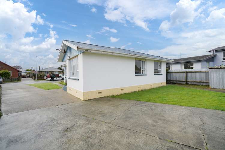 39 Glenalmond Crescent Rockdale_12