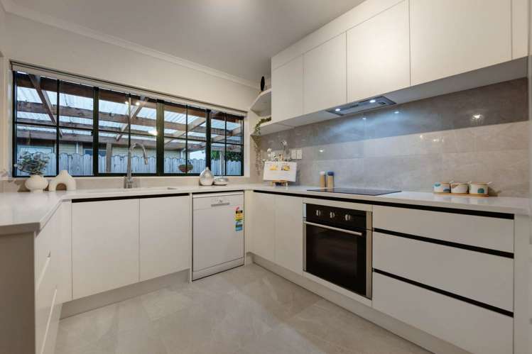 42 Farmdale Court Flat Bush_11