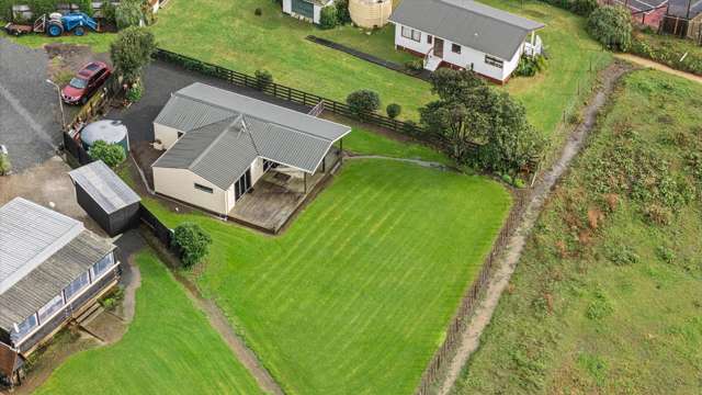 7 Rauparaha Street Marokopa_2