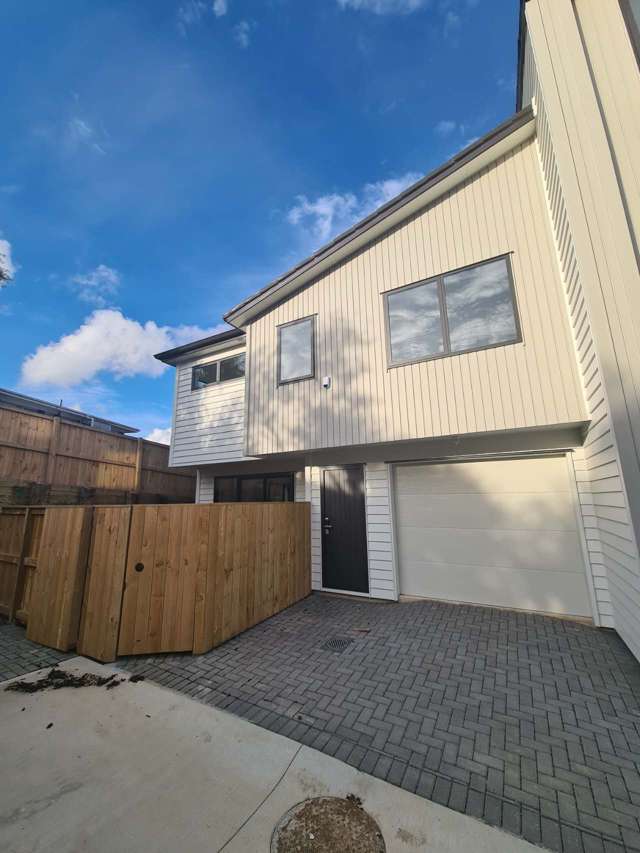 16d Sheridan Drive New Lynn_1