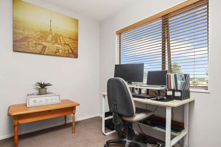 103b Roberts Road Te Atatu South_19