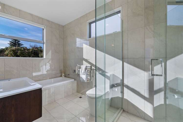 538 Peninsula Road Kelvin Heights_26