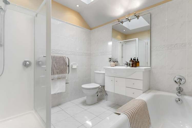 15c Burch Street Mount Albert_11