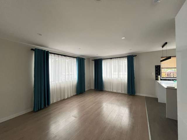 28B Routley Drive Glen Eden_4