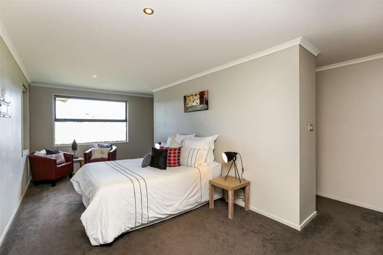 9 Saint Andrews Parkway Waiwhakaiho_11