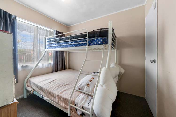 2/3 Volta Place Clendon Park_7