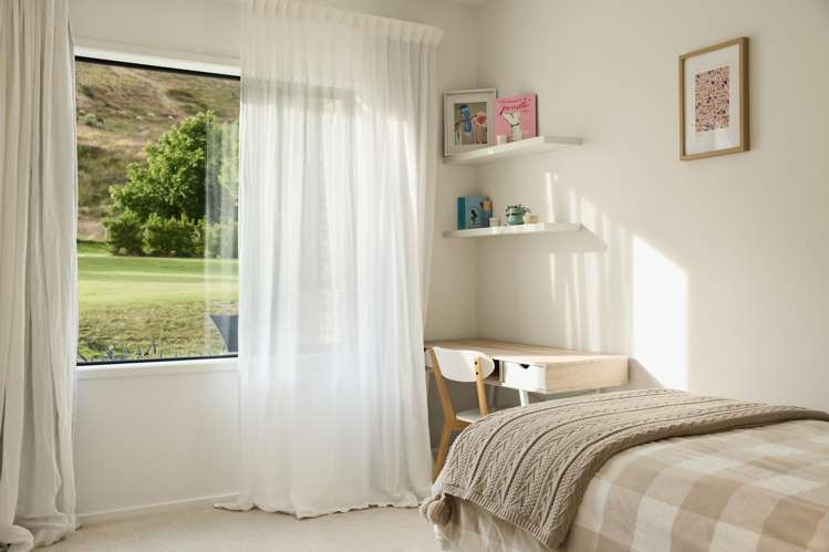 5 Ellen Johnson Terrace Dalefield/Wakatipu Basin_12