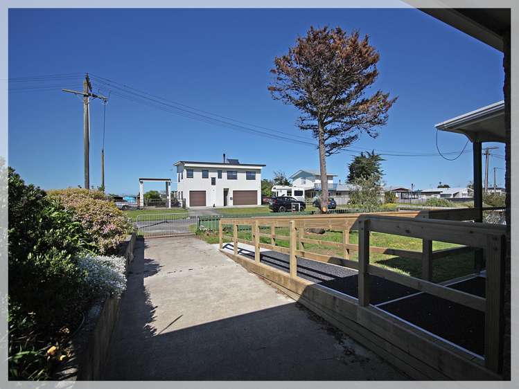 7 Norton Street Foxton Beach_3