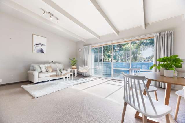 6 Menin Road Raumati South_3