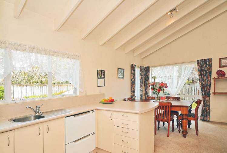 1/57 Woodglen Road Glen Eden_4