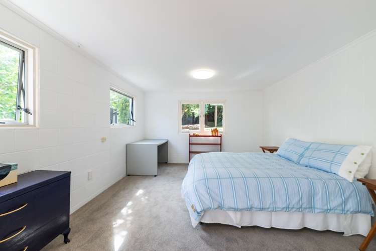 25 Catalina Crescent Forrest Hill_13
