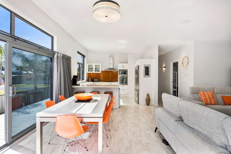 620 Ocean Road Whangamata_2