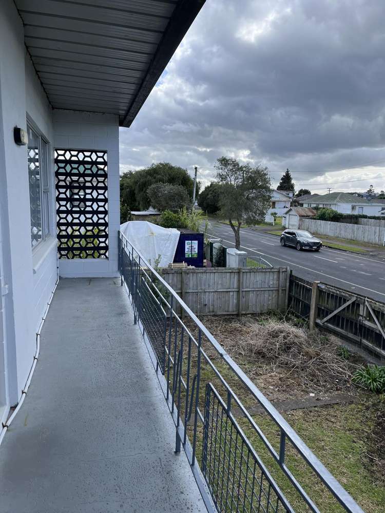 3/2 Tennesse Avenue Mangere East_9